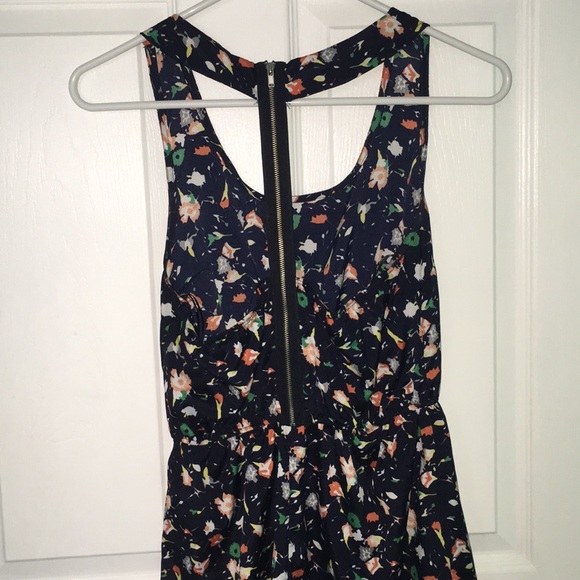 Forever21 dress - Picture 2 of 4